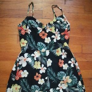 Floral romper Wild Fable cute shorts black